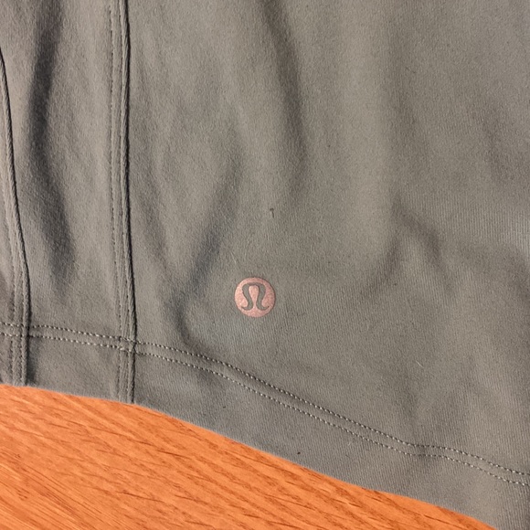 Lululemon sweat reps 2 in 1 tank in rip tide - Picture 3 of 8